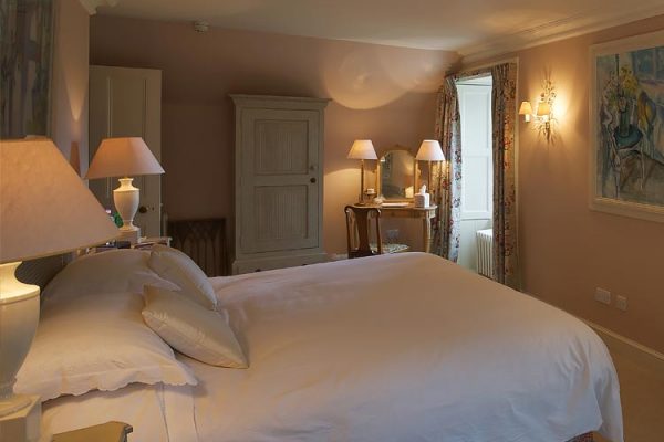 Edradynate Country House Accommodation - Luxury Scottish Country House & Sporting Estate in Perthshire, Scotland